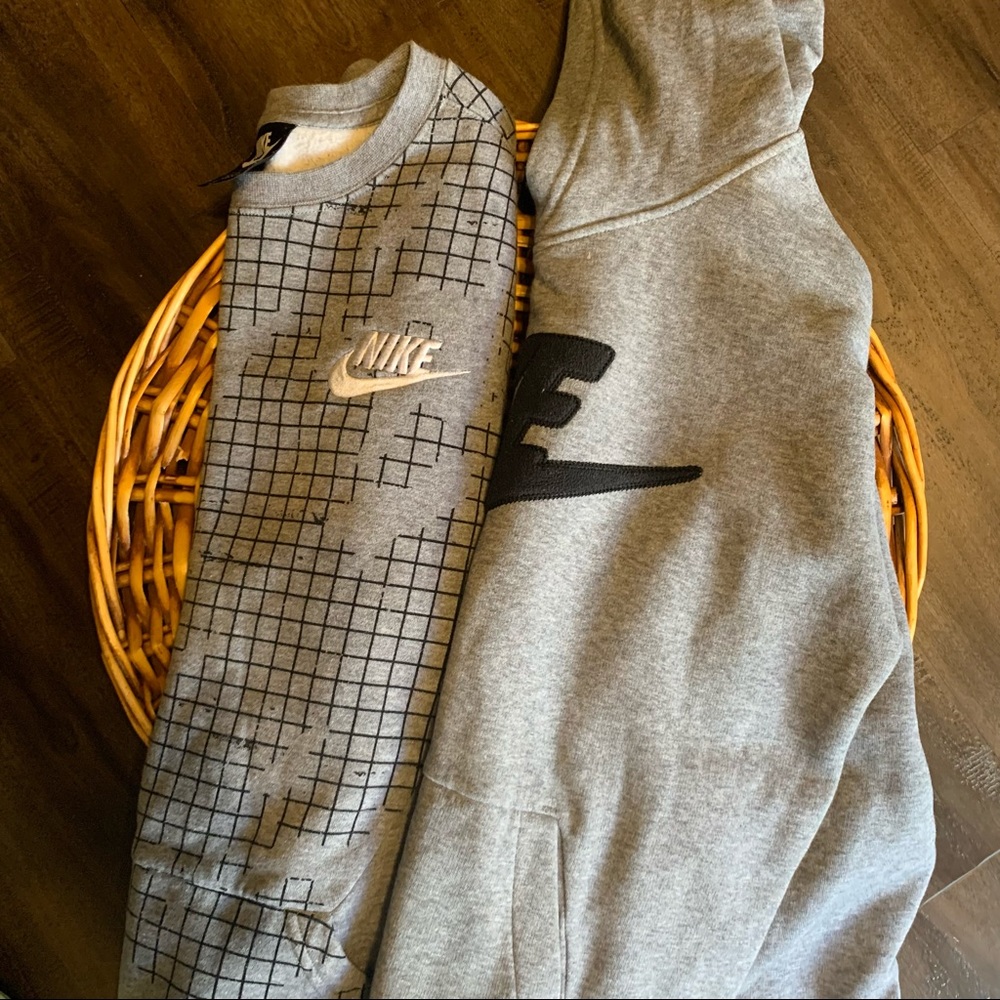 Nike Sweatshirt Bundle
